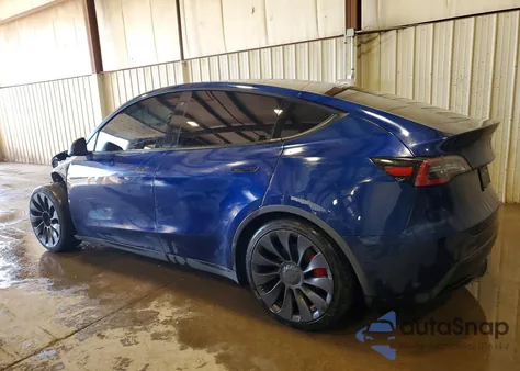 2020 Tesla Model Y z USA, uszkodzony, nr VIN 5YJYGDEF4LF005145
